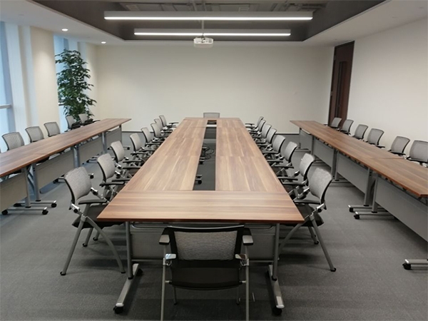 meeting table3